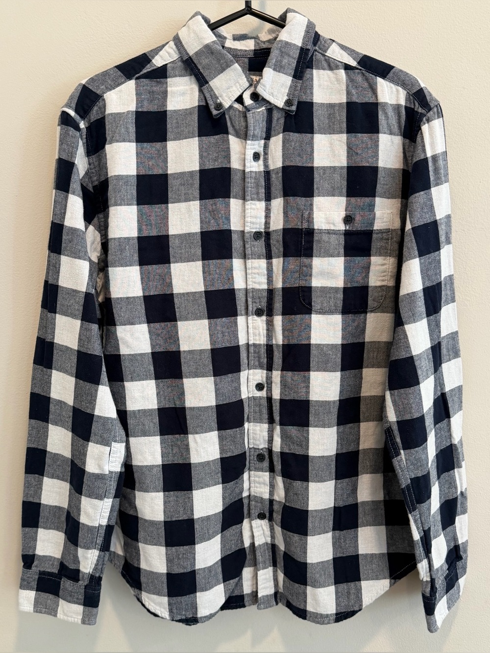 Merona Navy & White Buffalo Check Button Down Shirt Size Medium 100% Cotton